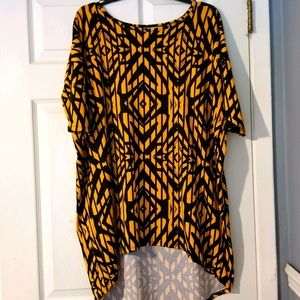 LuLaRoe Irma Top Medium